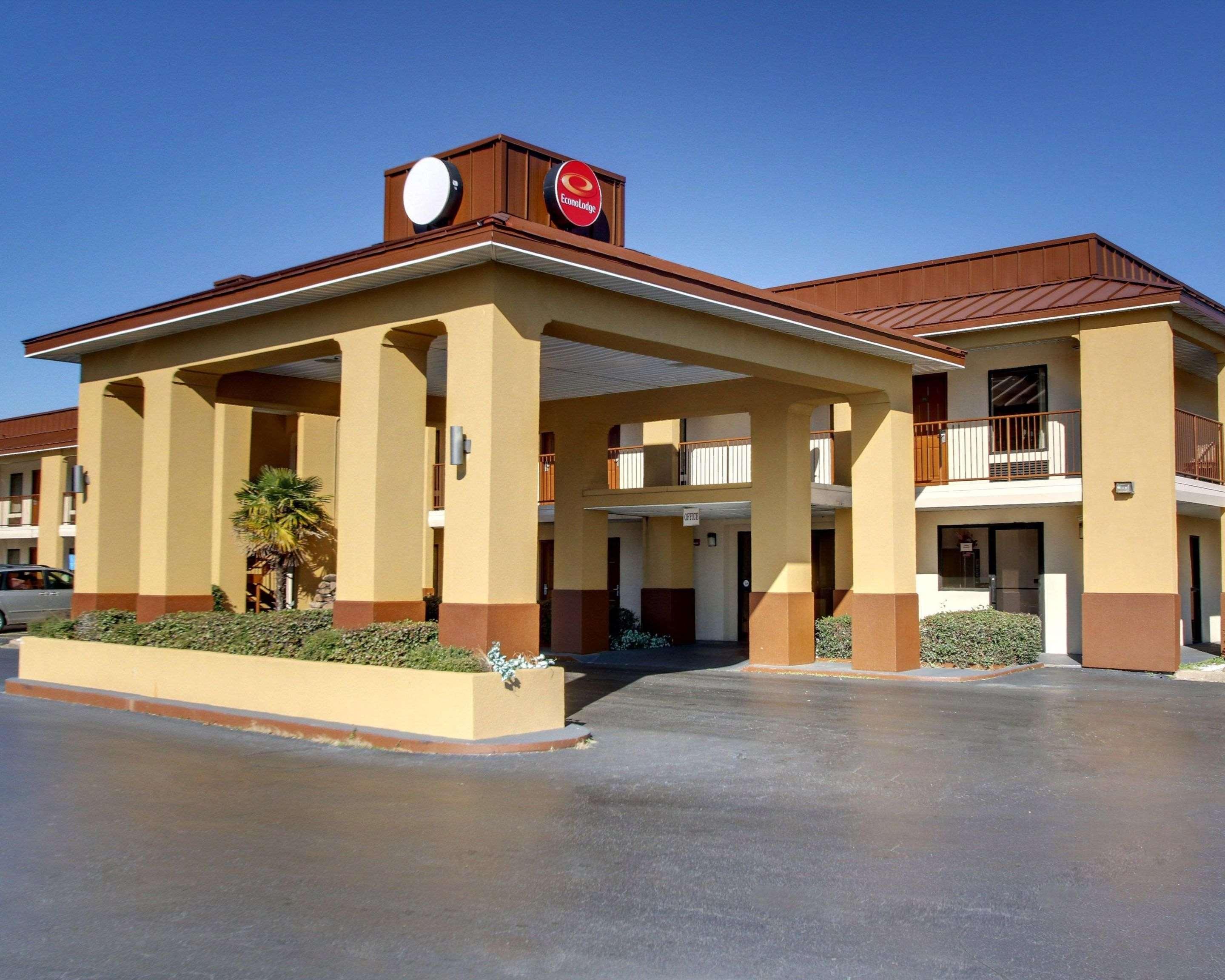 Econo Lodge Клинтън Екстериор снимка